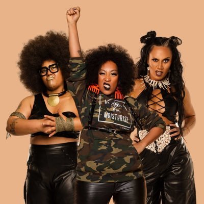 JOYOUS RAGE! CENTRESTAGE!#HotBrownHoney #HiveCityLegacy #DecoloniseAndMoisturise HIVE CITY LEGACY : NAARM CHAPTER!!! 🍯 23-27 April @artscentremelb