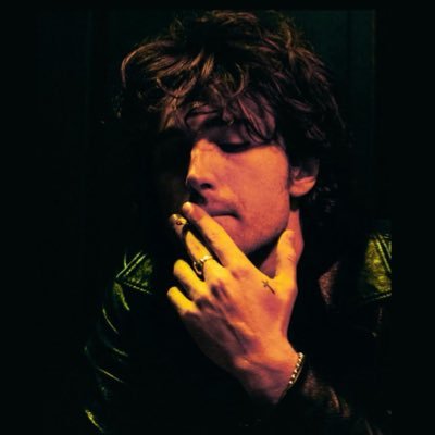 preytodogs's profile picture. Franz Kafka but worse ╱ @seastarling