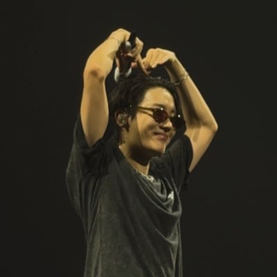 hobiland_url's profile picture. ⤷ ♡_ mostly Hobi & Bangtan, multi ( Hybe Artists ) ❤️‍🔥❤️‍🔥❤️‍🔥