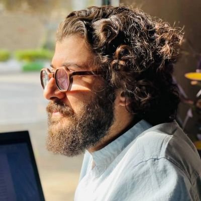 'من سلامم اگرچه توقیفم'
|باخویش از درِ انکار، با درد از درِ سازش|
|داستاننویس، فعال سیاسی، کتابفروش|
کتابها:
#نغمههایی_از_پشت_دیوار
#نقاب_نامهها
#زورگا