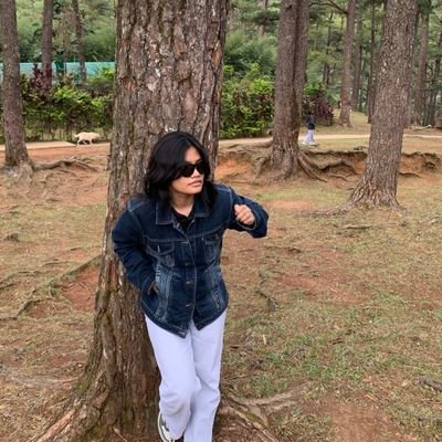 lvrztrxxx's profile picture. 