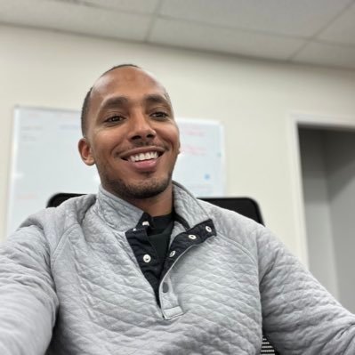 luck_buck's profile picture. 🔑Health is wealth 📚 Personal Development  🏂 Snowboarding             ❤️ Relationships 💰Finance ☀️Solar