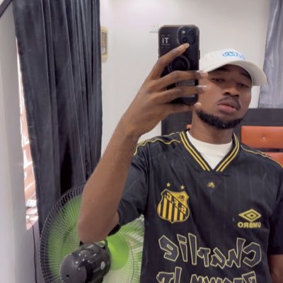 aliy3005's profile picture. I sale any kind of jerseys ✌️