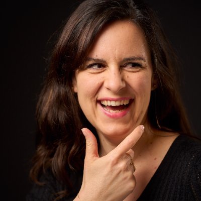 Director of Partnerships, France @Twitch. Tweets and crushes are my own 💜 Ce matin, je me suis levée de bonheur 🍀