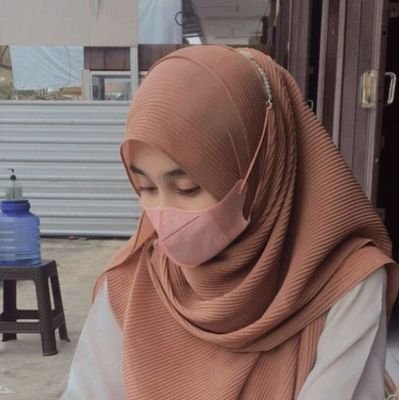 Qee_Rna's profile picture. Assalamu'alaikum yaa Abi yaa Umi || Penjaga Konter HP / Pulsa