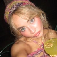 mia. (@11h28m) 's Twitter Profile