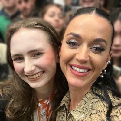 new acc (originally @jesskpxlg) met katy 28.09.24 | lifetimesed x13 in june | gaga x1 🐾