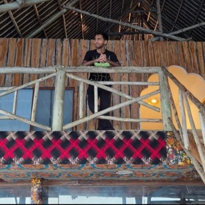 Working hard and not giving up on my goals
And , always have the sense of winning and positive thinking.
Instagram- aliabbasmussa10