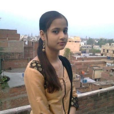 poojasingh0437's profile picture. 