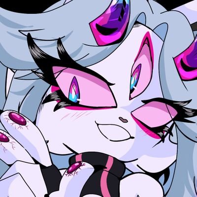 ♰º𝚂𝚒𝚕𝚟𝚎𝚛𝚢 º♰/COMMS OPEN♡✩さんのプロフィール画像