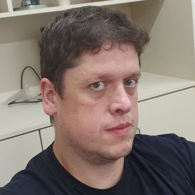 Twitto sobre coisas diversas, principalmente astrofotografia, videogame, música e jogos de tabuleiro.