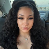 nia (@xrevik) 's Twitter Profile