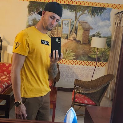 Livancore's profile picture. 