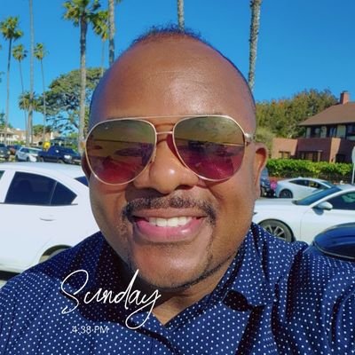 rashonts's profile picture. Xennial tweeting to get thru work. I 💕God. Pro-Black, Writer/Editor, storyteller, good cook, Gospel music fanatic, family historian & equality champion.