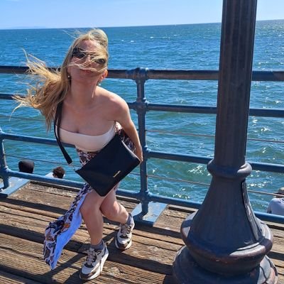 juligonzalez07's profile picture. Comunicadora Social📚, siempre abierta a nuevas cosas, extrovertida por naturaleza🙃 y de ➡️