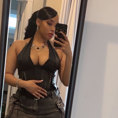 prettygirlneicy's profile picture. Beauty is her name 💜