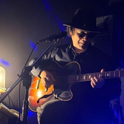 コチラがメインアカウントになります。acoustic guitarを弾きます♪c.f.martin LOVE❤️リバーブを深めに。ヒギンズ教授になりたい不純なオトナ。 自らが不寛容や差別主義者にならぬよう。そうそう。コメントにコメントで絡むのはやめてね。 ↓ Youtubeもよろしくです。