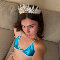 Queen Arie (@queenarieinc) 's Twitter Profile