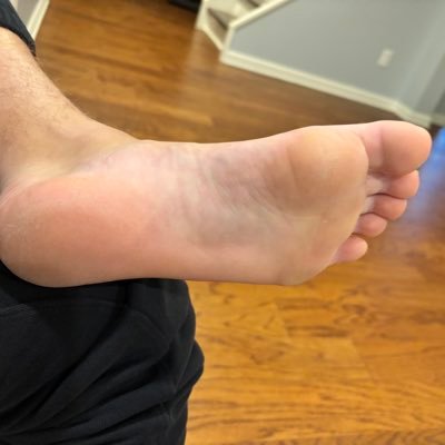 HenryCrain6's profile picture. What’s up foot addicts🦶Who’s ready to serve an 18 year old’s soles? Hit me up in my DMs