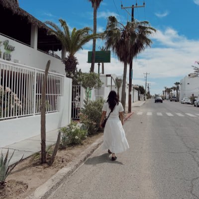 mpaucincoc's profile picture. nobody thinks what I think