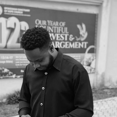 💼| Entrepreneur| 🗳 I'm here to connect with you! Yes, you!!!
▪︎ Fashion Designer ✂️ | @AvikWears ▪︎ Social Media Enthusiast