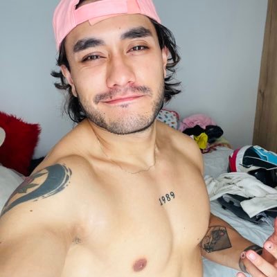 Cuenta del Club de Fans, está no es su cuenta personal (Todos estos Tweets son falsos)