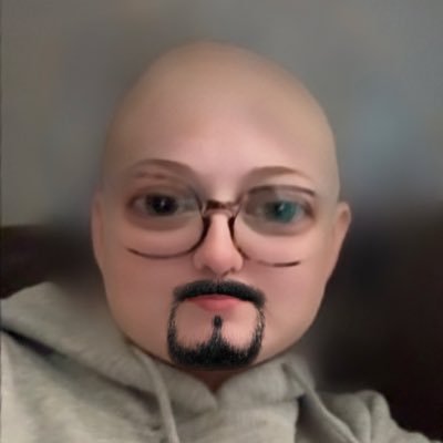 thebigmoodbitch's profile picture. som / ☭ ✡︎