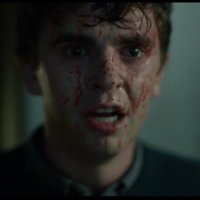 🧛🏻♂️🍷 (@stinkypenls) 's Twitter Profile
