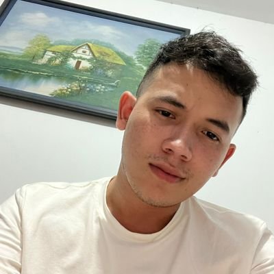 Andresteven888's profile picture. 🇨🇴-♓️
La ventaja de la mala memoria es que en muchas ocasiones se regocija de las mismas cosas como si fuera la primera vez (Friedrich Nietzsche).