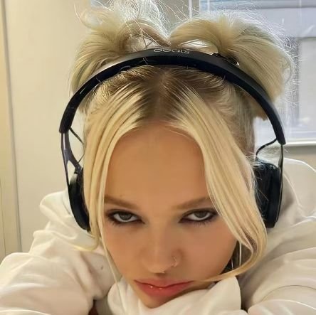 shikawari1979's profile picture. 