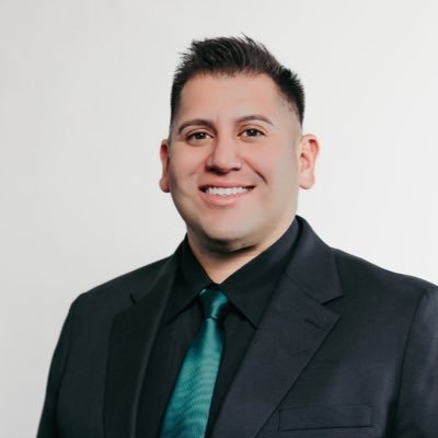 adcl_12's profile picture. 