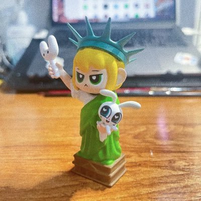 DRBSY0615's profile picture. jeanzforfree 💙