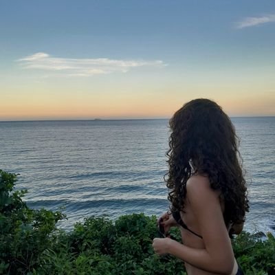 lulirojass's profile picture. 