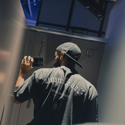 Gamer.🎮 Aviation Student .👨🎓🇦🇪 Nothing special about me. I'm just someone who plays for fun🏃🏻♂️.