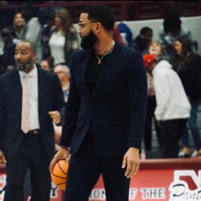 Head Coach @PCWestBBALL | Husband | Father | Educator | 15U Coach @Legyndswbb
