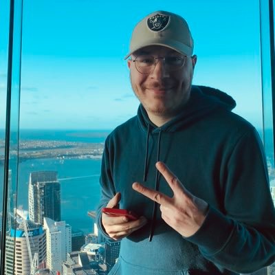 alexgavardev's profile picture. I design. I code. I ship. 🇫🇷 in 🇧🇷