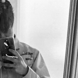 vcosplea's profile picture. 24🚹の勉強垢