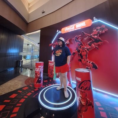 renee_sheva's profile picture. 