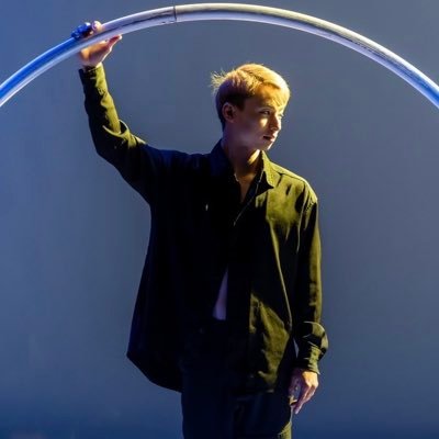 サーカスパフォーマー シルホイール / ジャグリングキューブ / アクロバット ご依頼はDMにお願いします。 リンクのHPからでも大丈夫です🙆