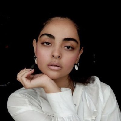 callmsunflower's profile picture. به دنبال نور…