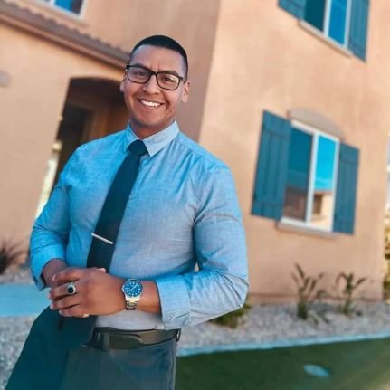 Maxwell627844's profile picture. Ambivert|Creative|Uncanny love for the universe 🌎