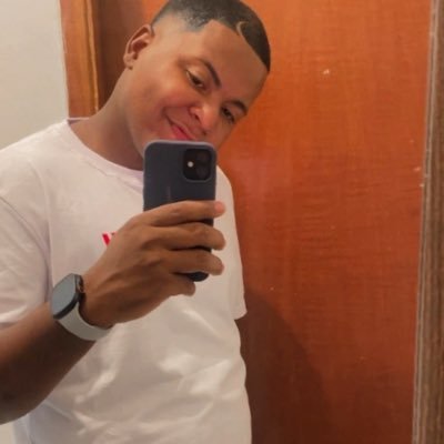 Vevezada Profile Picture