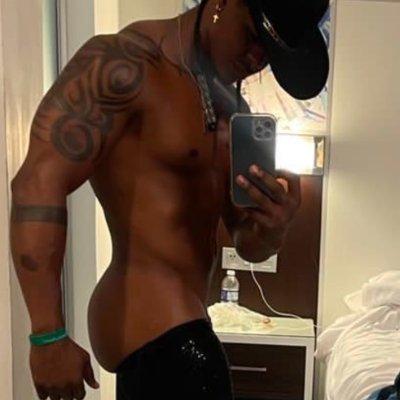 Maleeyecan53414's profile picture. Entertainment page for fun to those who enjoy the male body of art