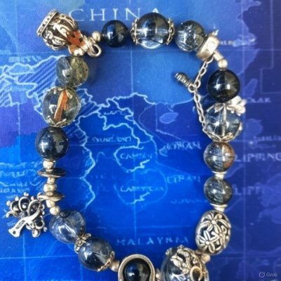 dotard211's profile picture. The back page of a loser