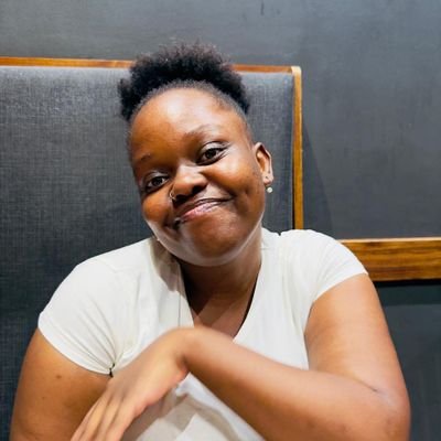 drippin_inHONEY's profile picture. 🤎🇿🇦🛐🍯Goofy & Gorgeous😜😅🔥FocusedOnGOD👑🫀🥰🙌🏽SweetSelf😋😍❤️Dreams☆Goals📚💼👑|Positivity💖💃🏽BodyPositive🧘🏽‍♀️🏋🏽‍♀️💚| 🤓📖📚 & Adventure🚣🌍🍃