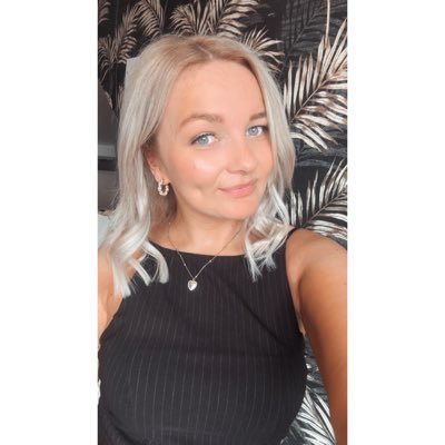 _leahwalker_'s profile picture. 