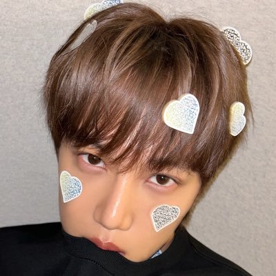 ᴡᴏʀᴋɪɴɢ ᴍᴏᴍ / ᴇxᴏ ʟ / ᴄᴀʀᴀᴛ / ᴇɴɢᴇɴᴇ ᡣ𐭩 •。 ᴋᴀɪꜱᴏᴏ ᡣ𐭩 •。 ʜᴇᴇᴊᴀʏ ᡣ𐭩 •。 ᴄʜᴇᴏʟɢʏᴜʜᴀᴏ ᡣ𐭩 •。 ᴊᴇᴏɴɢᴄʜᴇᴏʟ ᡣ𐭩 • #fanaccount for #EXO #SEVENTEEN #ENHYPEN #SB19