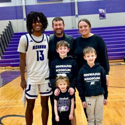 Child of God, Wife, Mom, 2nd Grade Teacher, Coach’s Wife, Keokuk Chief Fan, Apple Teacher