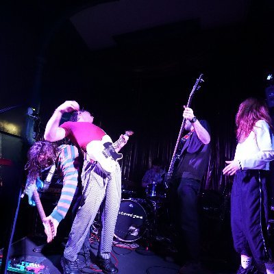 THIRD WAVE
Joshua Whitehurst - Vocals/ Guitar
Hari Guy - Lead Guitar
Henry Swift - Bass Guitar
Mollie Ralph - Keys/ Vocals
James Gale - Drums