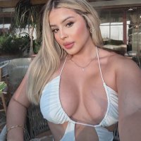 mona (@vale_meneses01) 's Twitter Profile